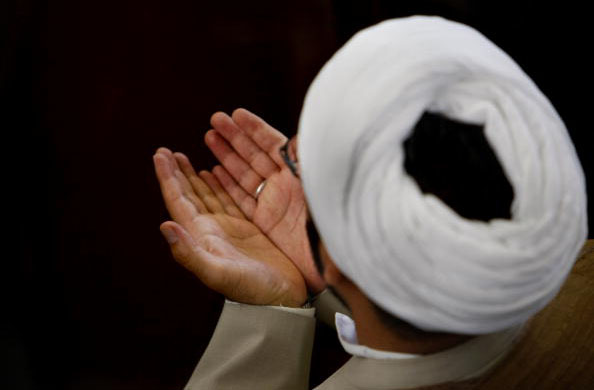 Iran Tidak Memimpin Syiah Dunia