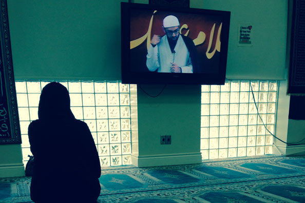 Mendengar Khotbah Jumat