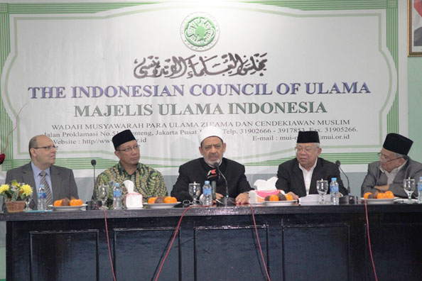 Syekh Al-Azhar di Kantor MUI