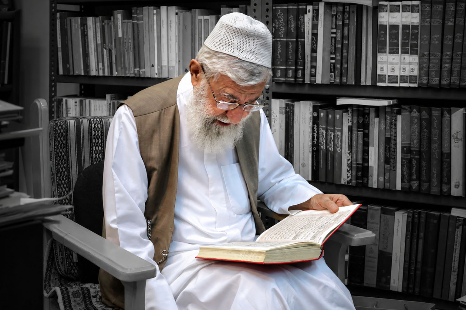 Rekomendasi Buku dari Ayatullah Khamenei: Membaca Pemikir Barat